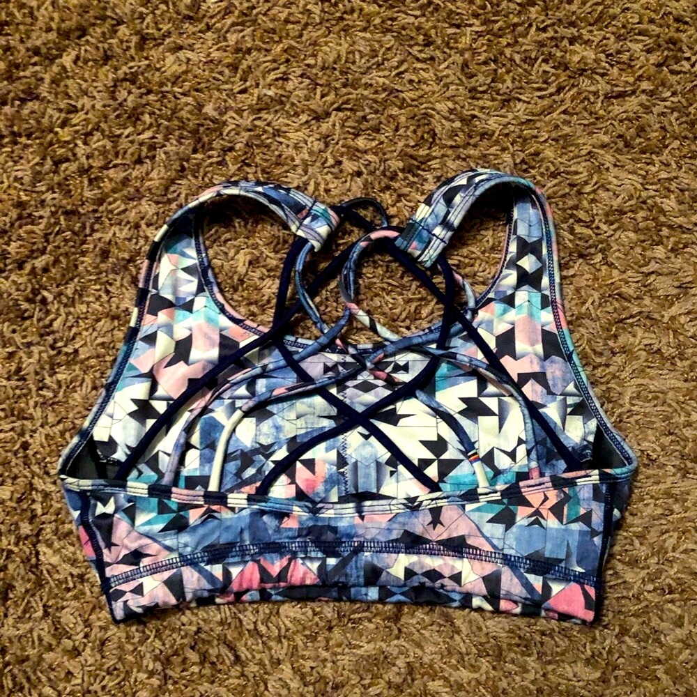 Geometric Workout Set - Picture 3 of 8